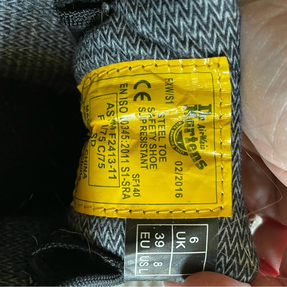 Dr. Martens herringbone trim safety boots - Picture 2 of 3
